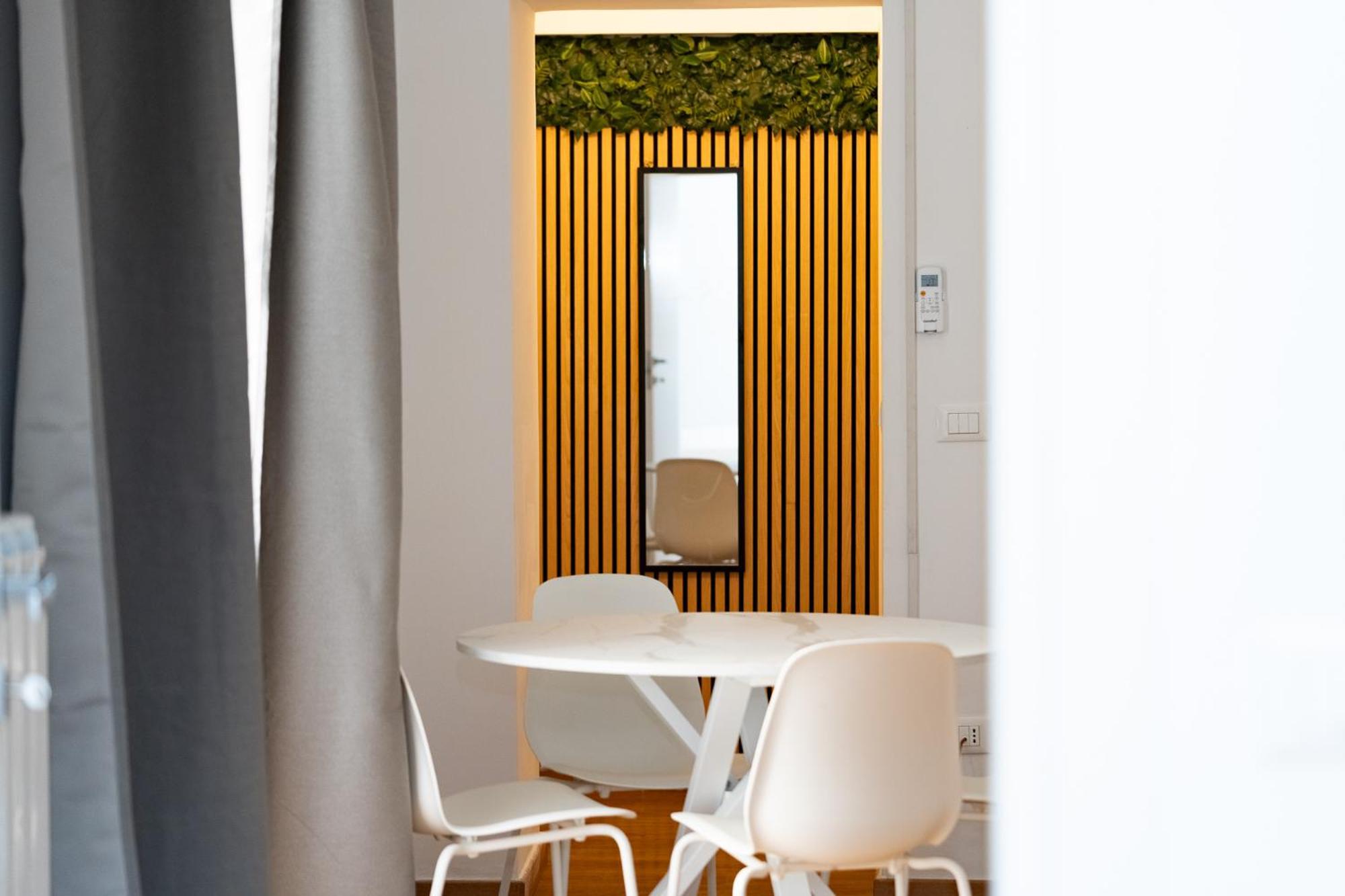 Home Smart Rent Appartamento Nei Pressi Di Via Toledo 2 Camere Da Letto Naples Exterior photo
